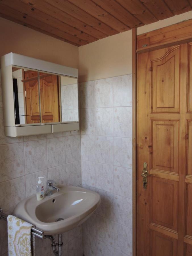 Grosses Ferienhaus Plattensee Balaton - Nyaralo Haz 6 Szobaval, 5 Fuerdoszobaval, 3000 Nm Leilighet Szolad Eksteriør bilde